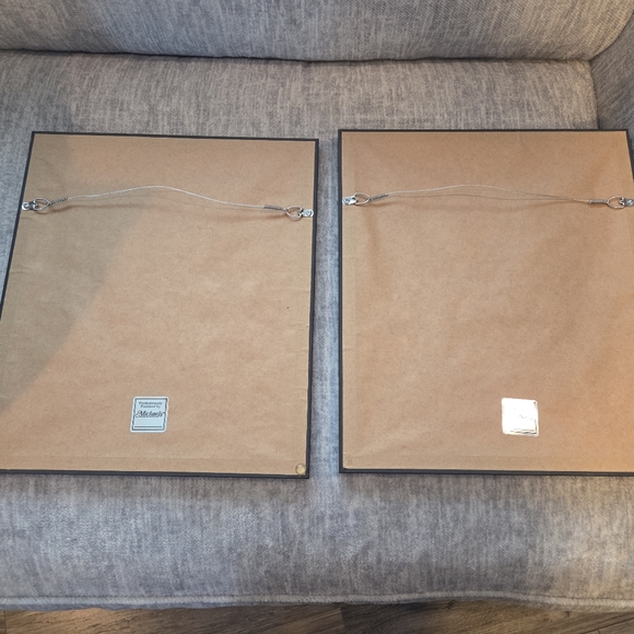 Set of 2 Yellow and Red James Weikwrt signed - Picture 8 of 9